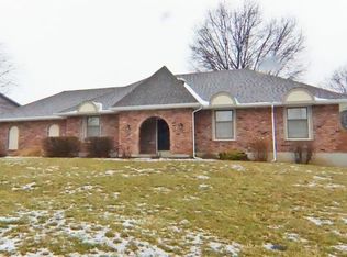 109 Rainbow Cir, Raymore, MO 64083