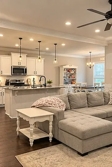 3 bed, 1833 sqft, $2,200 — Photo 4