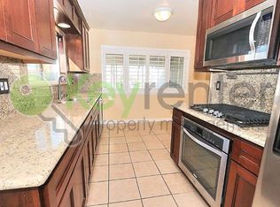 242 Santiago Ave, Sacramento, CA 95815