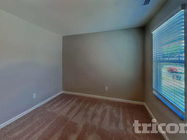 105 Meadow Vista Ln — Photo 11