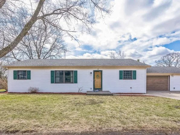 100 E 4th St, Cambria, WI 53923