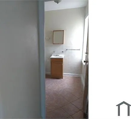 346 N 62nd St — Photo 8