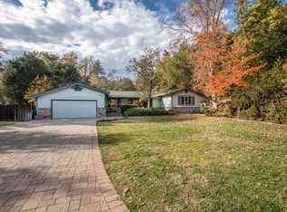 745 Saint Marys Rd, Lafayette, CA 94549