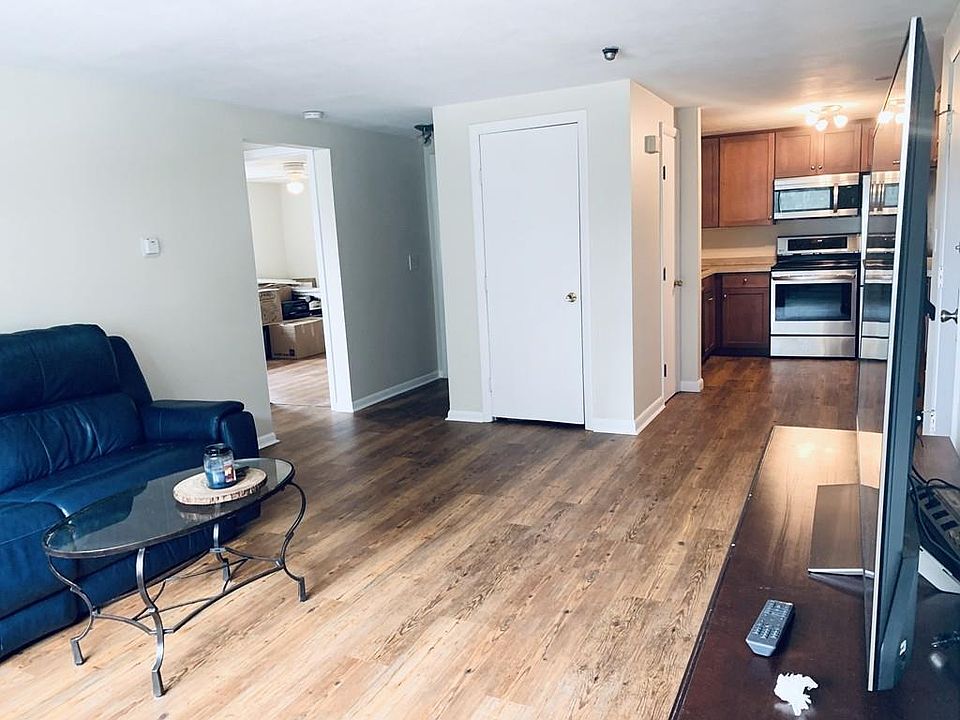 1st image of 133 Creek St APT 5