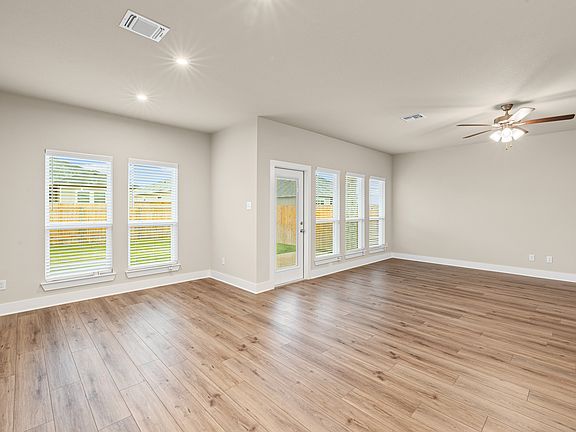 7th image of this home