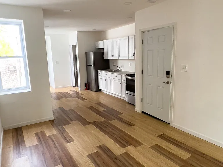 2843 N 13th St #2 — Photo 9