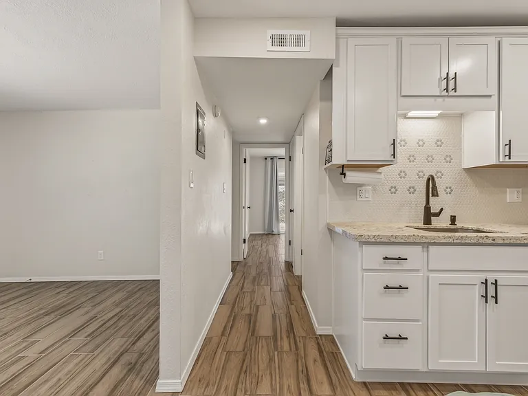 7818 E Glenrosa Ave #1 — Photo 12