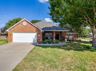 853 Royal Oak Ln, Burleson, TX 76028