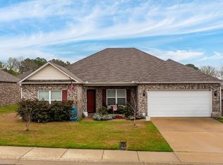 2230 Matthews Meadows Ln, Conway, AR 72032