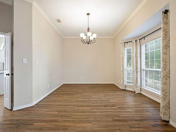 4th image of 1428 W Peters Colony Rd