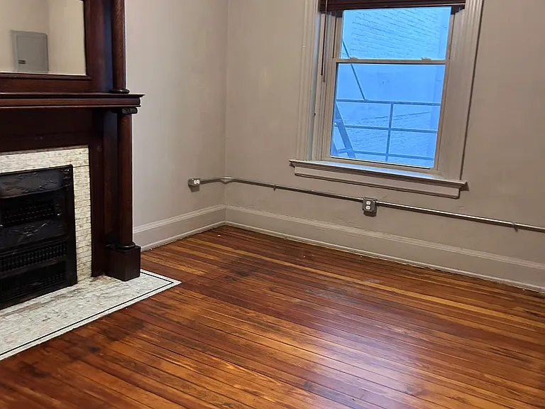 12 W Court St #7 — Photo 18