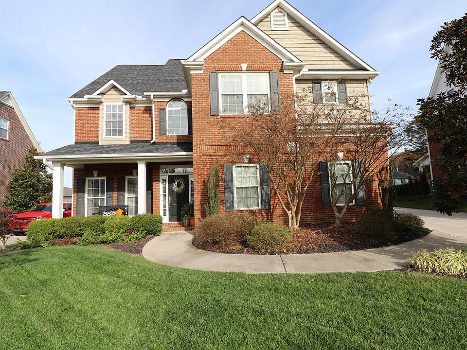 1st image of 1732 Falcon Pointe Dr
