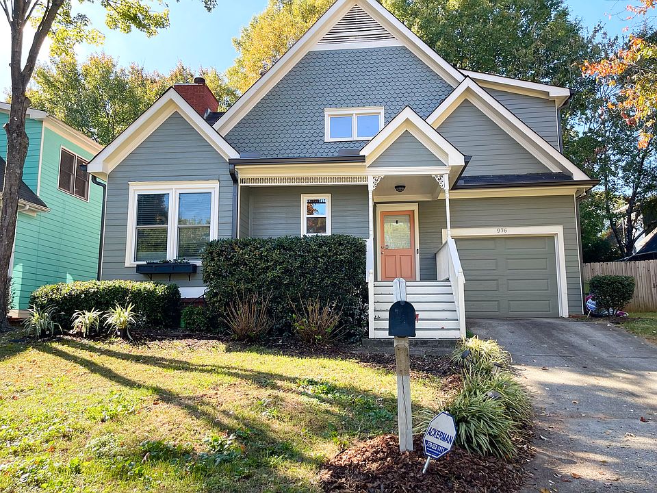 Single family home with private driveway and attached garage