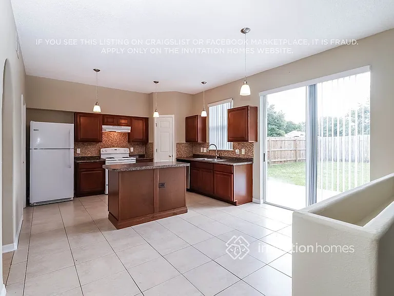 4502 Stable Dr — Photo 9