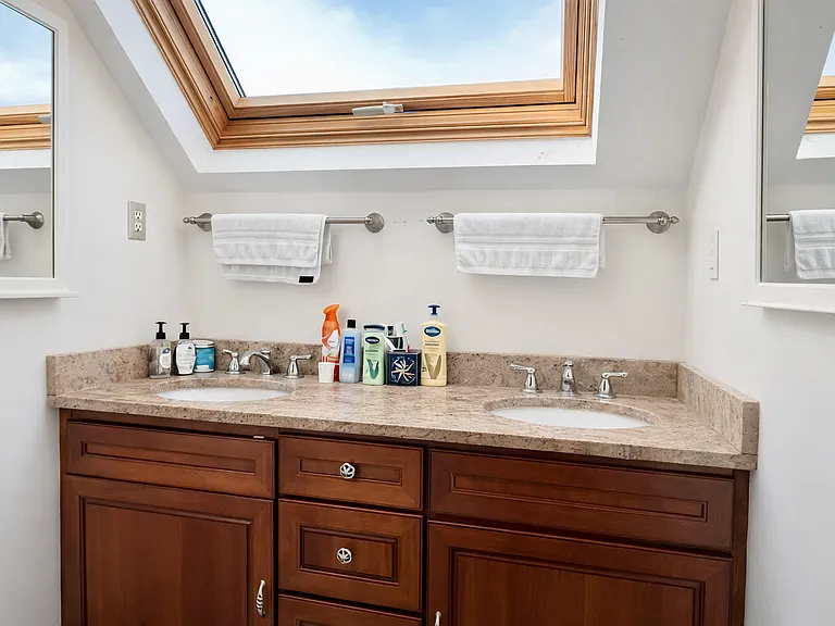 53 Hillside St #2 — Photo 9