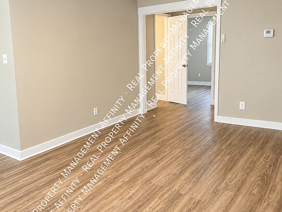 3rd image of 4048 Leroy Ave