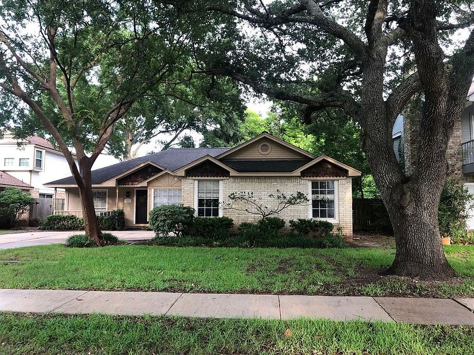 1st image of 3111 Redcliff Dr