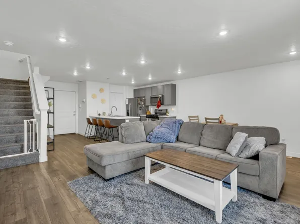 291 E Serenity Ave, Tooele, UT 84074