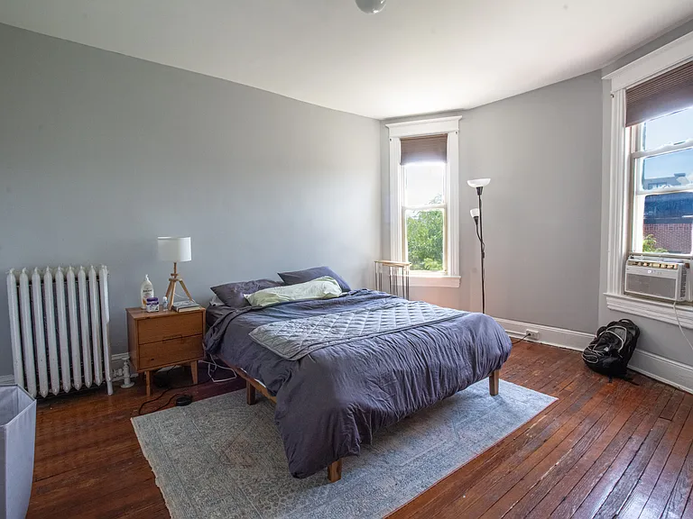 148 Adams St NW — Photo 23