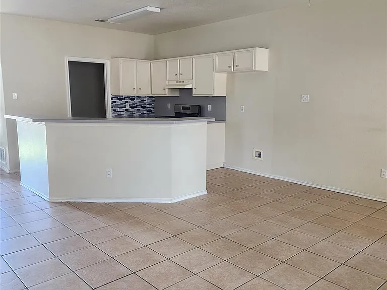 3102 Northwest Blvd #A — Photo 3
