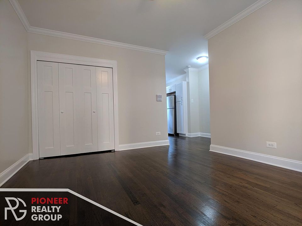 1st image of 3814 N Greenview Ave #3817-2W