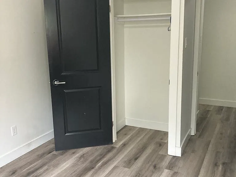 190 Oakdene Ave #302 — Photo 10