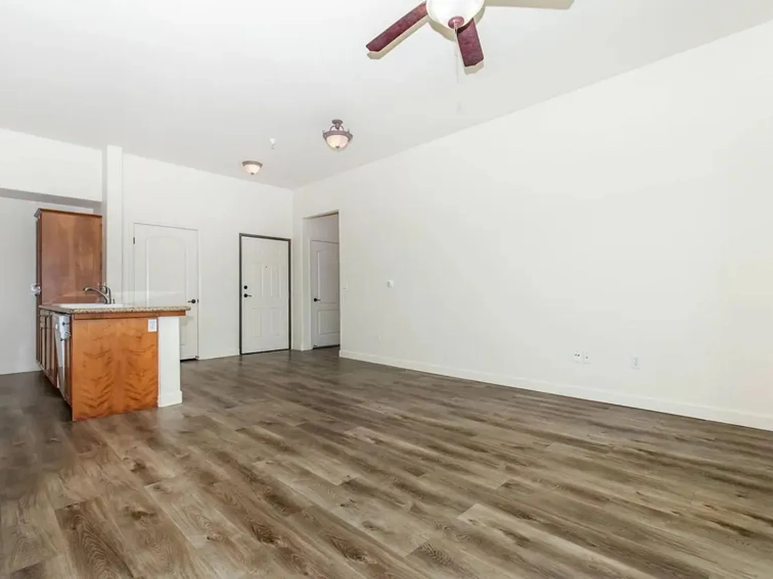 Villa Sorrento Apartments (55+) — Photo 4