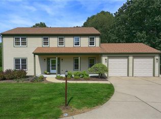 109 Sturbridge Ln, Evans City, PA 16033