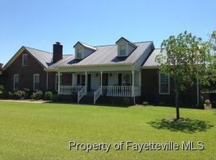 7657 Fire Department Rd, Hope Mills, NC 28348