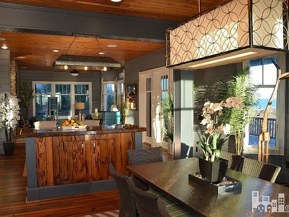 5th image of 310 Beach Road N