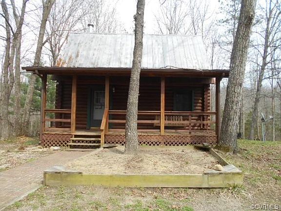 2nd image of 168 Pine Ln