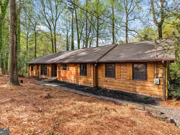 515 Robinhood Trl, Gainesville, GA 30501