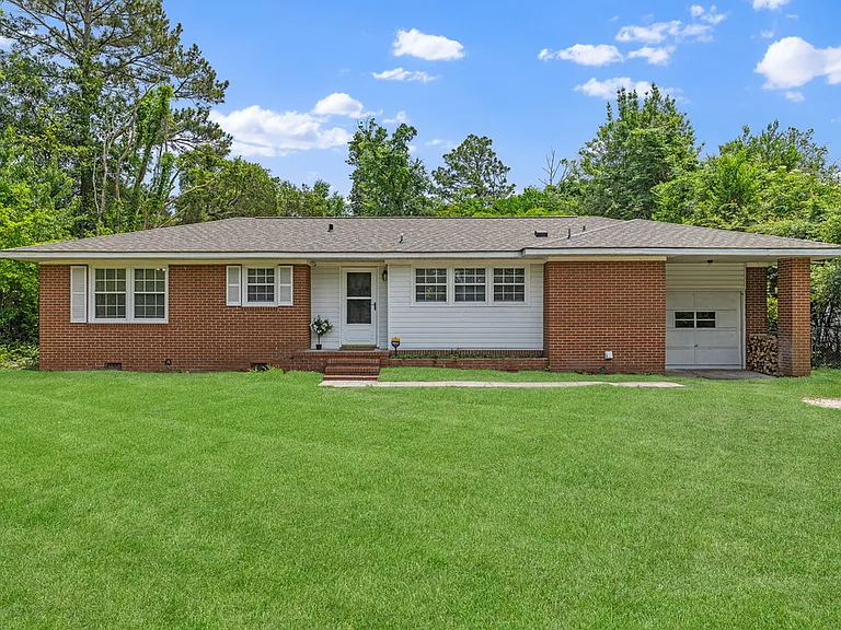 5614 Athens Ln — Photo 2