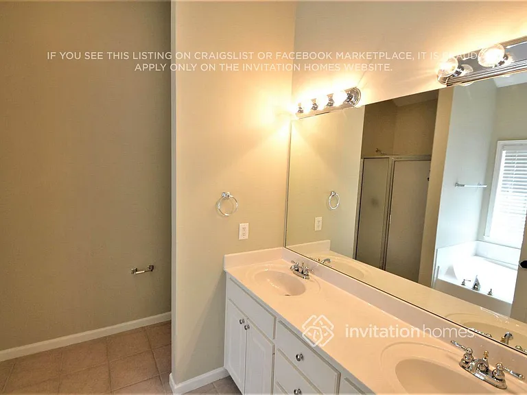 1038 Fountain Lakes Ct — Photo 7