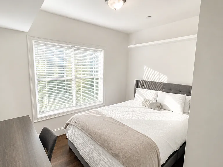 154 Gold St #1 — Photo 10
