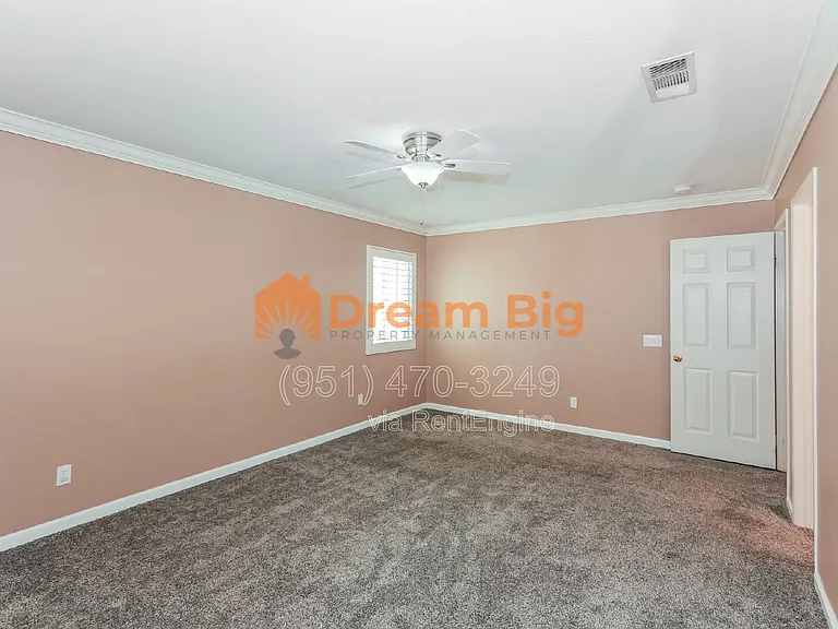 1493 Evergreen Ave — Photo 17