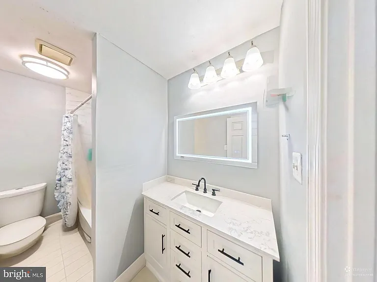 18428 Point Seneca Pl — Photo 35