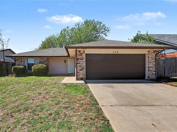 113 Oak Tree Dr, Midwest City, OK 73130