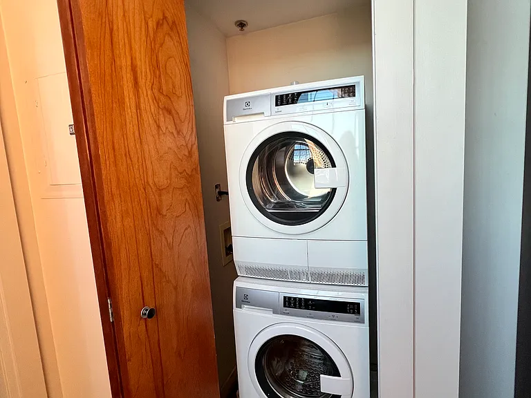 28 Bayley St #405 — Photo 29
