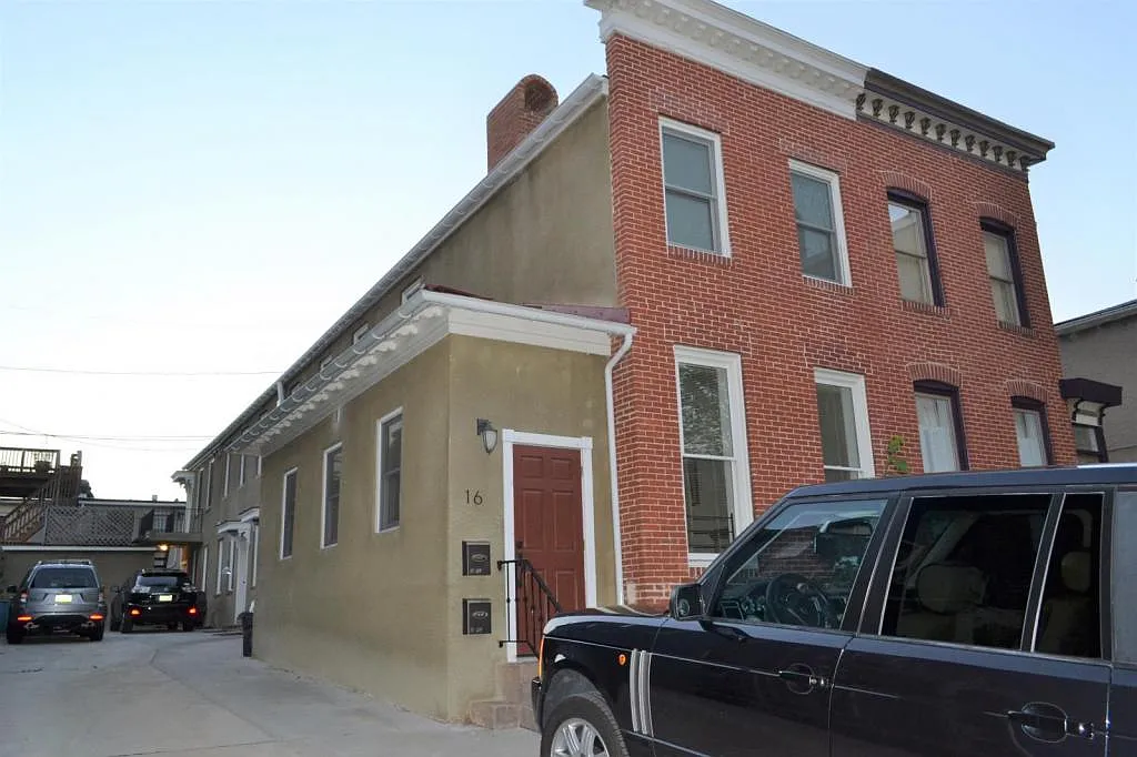 16 S Chester St Apt 2 — Photo 1