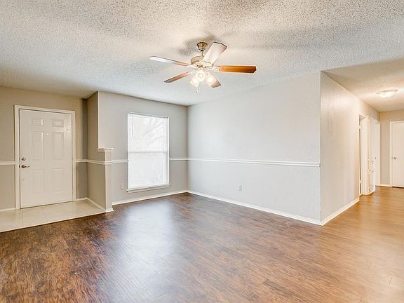 3rd image of 6114 Autumn Springs Dr