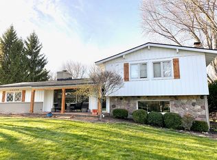 36508 W Lyman Rd, Farmington Hills, MI 48331