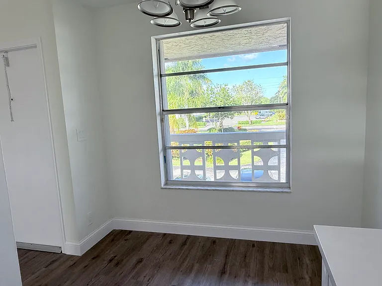 1340 NW 18th Ave #202 — Photo 9