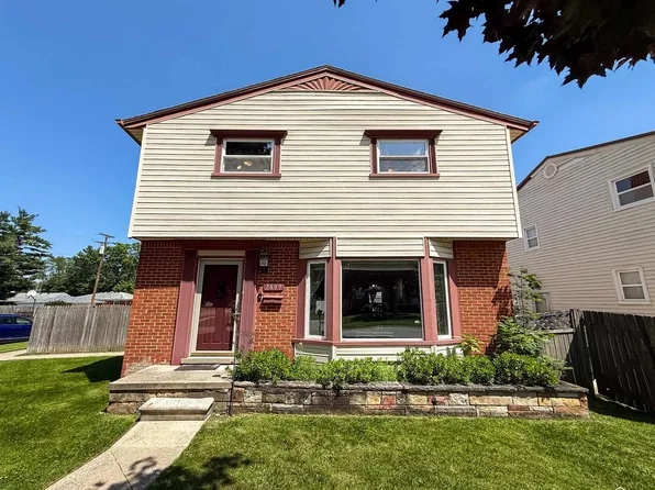 7809 Campbell St, Taylor, MI 48180