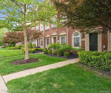 45623 N Stonewood Rd, Canton, MI, 48187