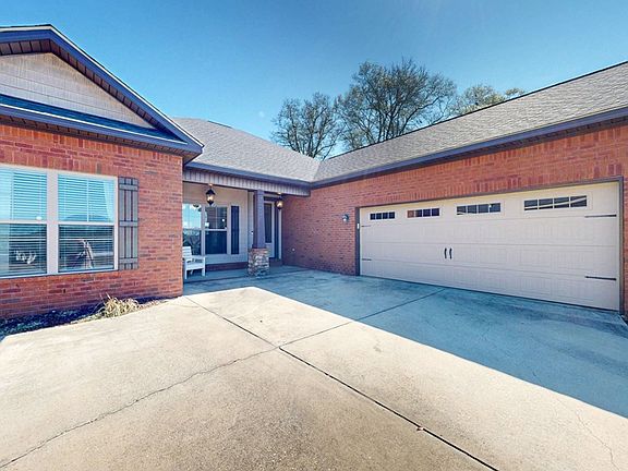 3rd image of 105 Southern Winds Dr