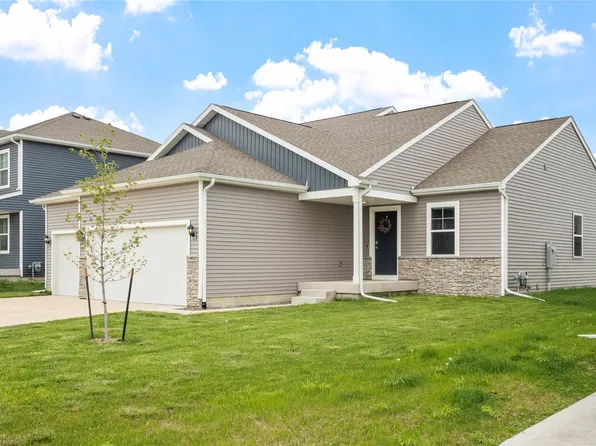 10311 Southerwick Pl, Johnston, IA 50131