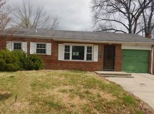 7013 Rohn Dr, Saint Louis, MO 63121