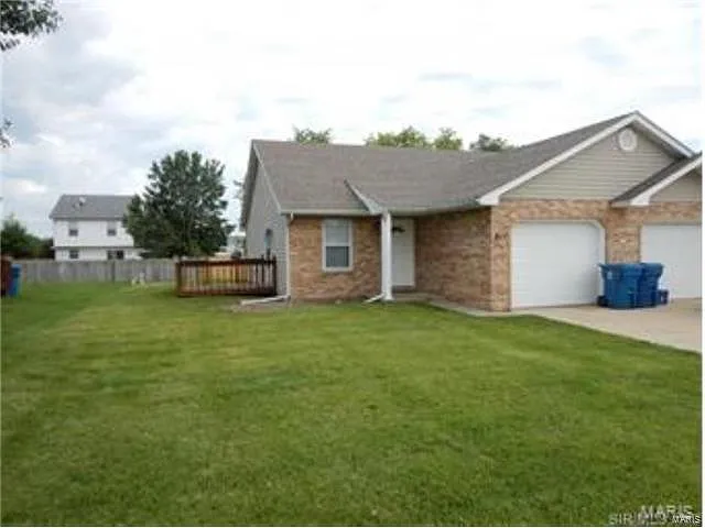 813 Oxen Dr photo 1