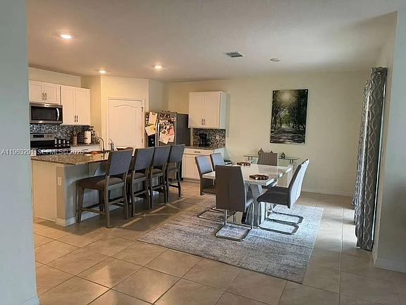 5th image of 1747 Buckeye Rd